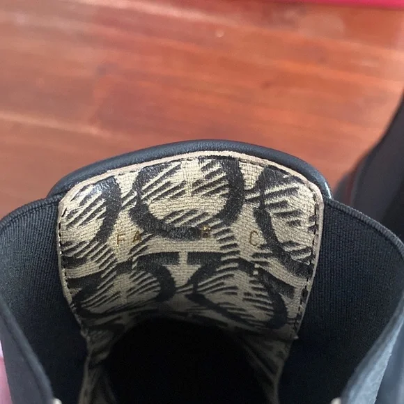 Salvatore Ferragamo - Picture 6 of 10